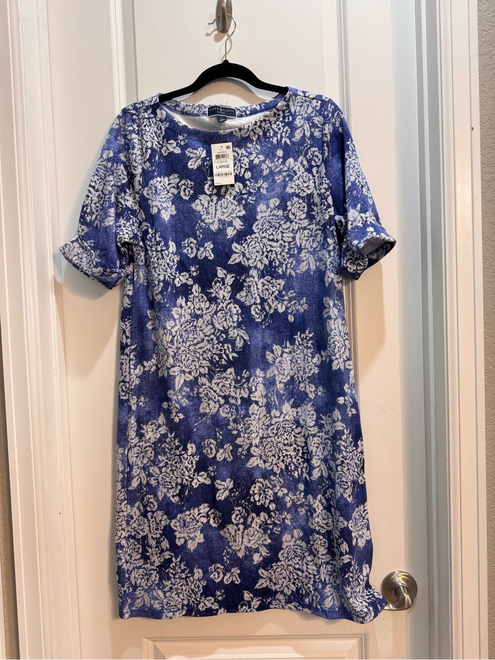 NWT Karen Scott Sport Blue Floral Dress Large Half Sleeve RoundNeck Length 39”